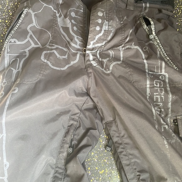 Snow pants - Picture 2 of 3